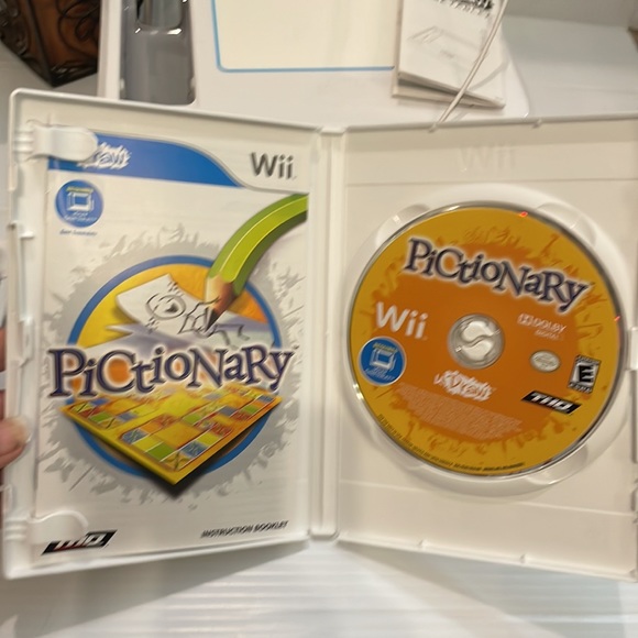 Wii U Draw Game Tablet & 3 U Draw Games: U Draw Studio, Pictionary, Doods BIG Ad - Picture 7 of 15